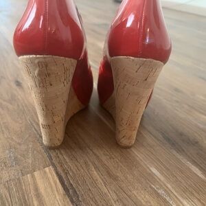 Jessica Simpson  Wedges size 8.5